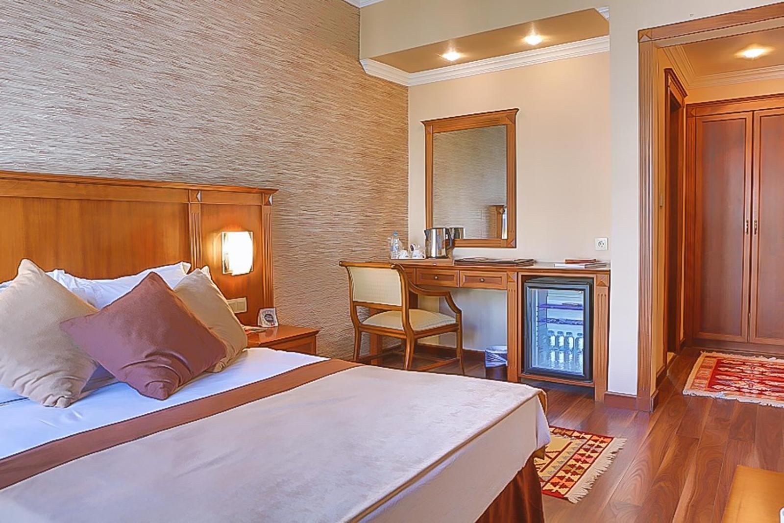 Elit Palas Hotel Ankara Buitenkant foto