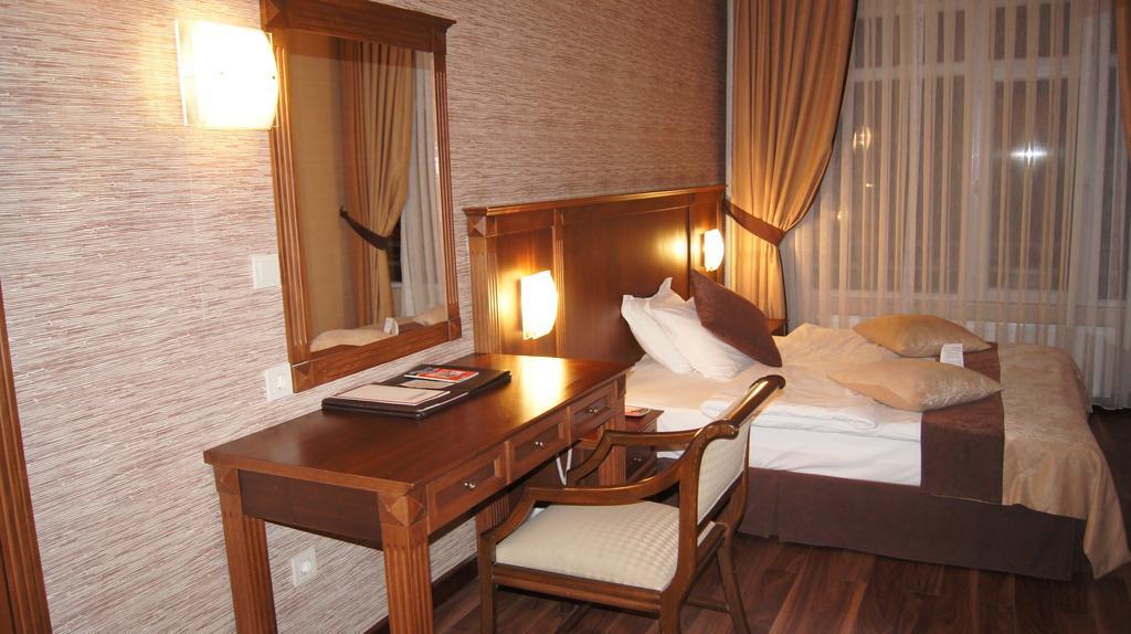 Elit Palas Hotel Ankara Buitenkant foto