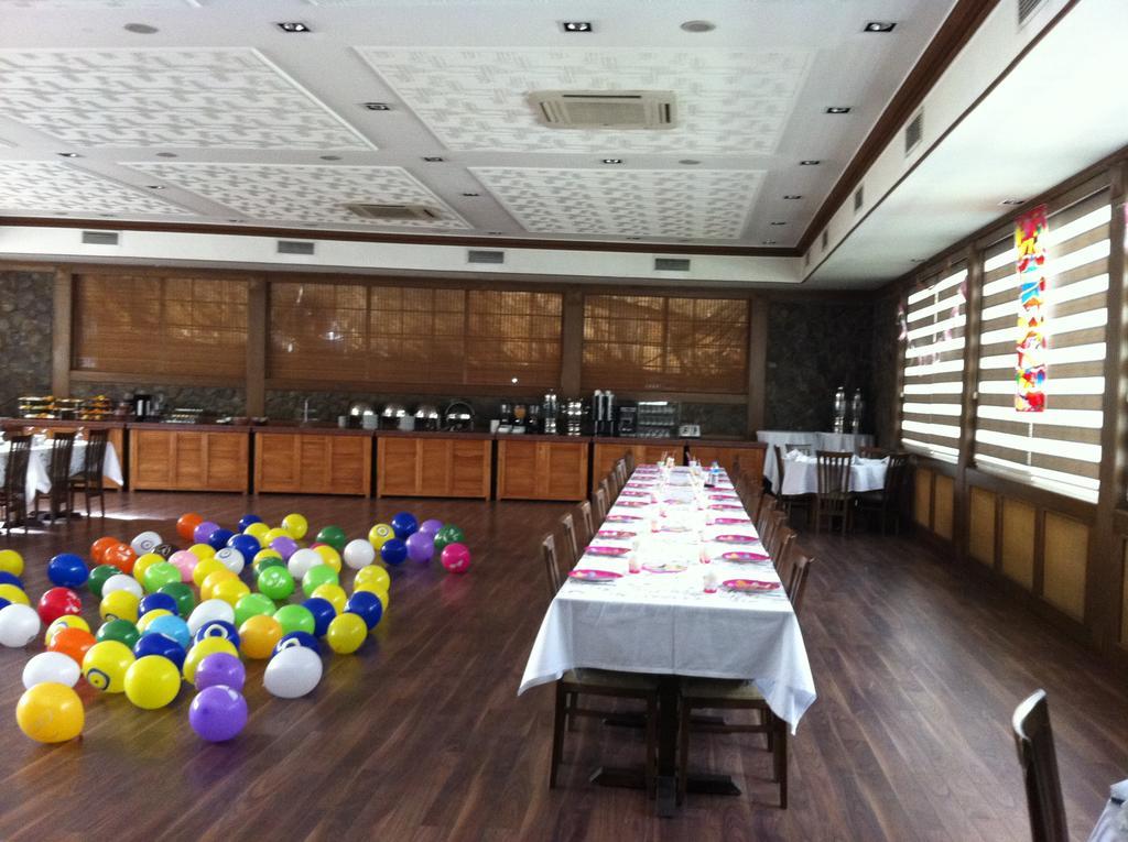Elit Palas Hotel Ankara Buitenkant foto