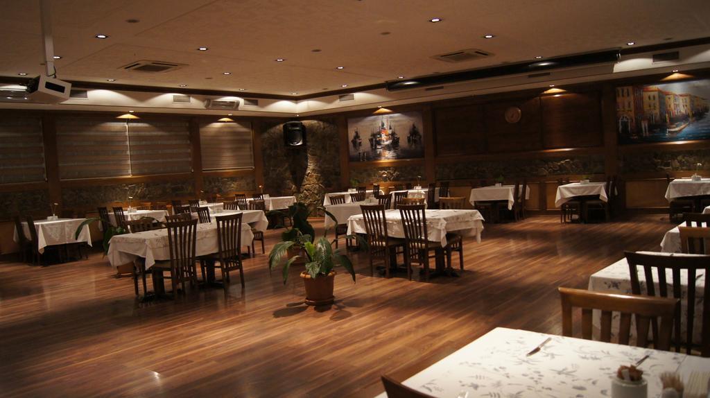 Elit Palas Hotel Ankara Buitenkant foto